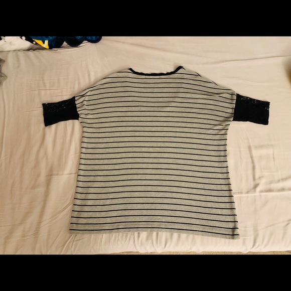 Women’s Karen by Karen Kane horizontal stripe top with sequin sleeve detail - Picture 4 of 9